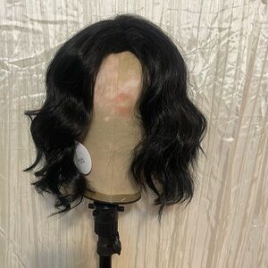 Black Short synthetic wig new with tags
